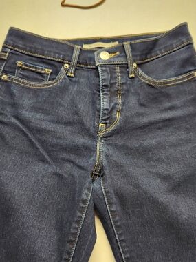 ⭐️ LIKE NEW Levi's 311 Shaping Skinny Jeans - Streetwear Darkest Sky Wash 26